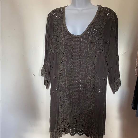 Johnny Was Bohemian Embroidered eyeletTop Med Blouses